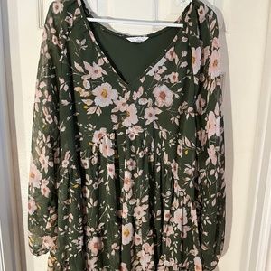 V-neck green floral pattern blouse